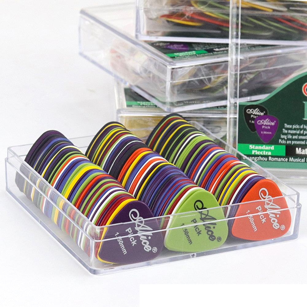10-50 Pcs Guitar Picks and Guitar Pick Holders with varying thickness